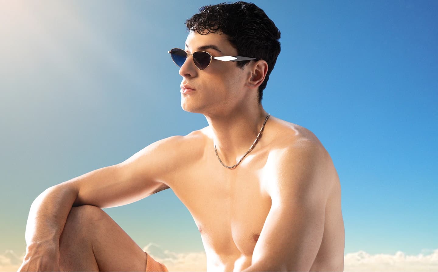 "She walked into the bar, and I was awestruck," he admits. "Those
        sunglasses framed her face perfectly — it was like the whole ship came
        alive."