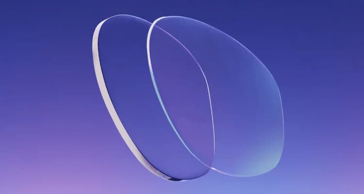 Specscart thin lenses banner showing a comparison between a standard thick lens and a lightweight, high-index ultra-thin lens on a blue background.