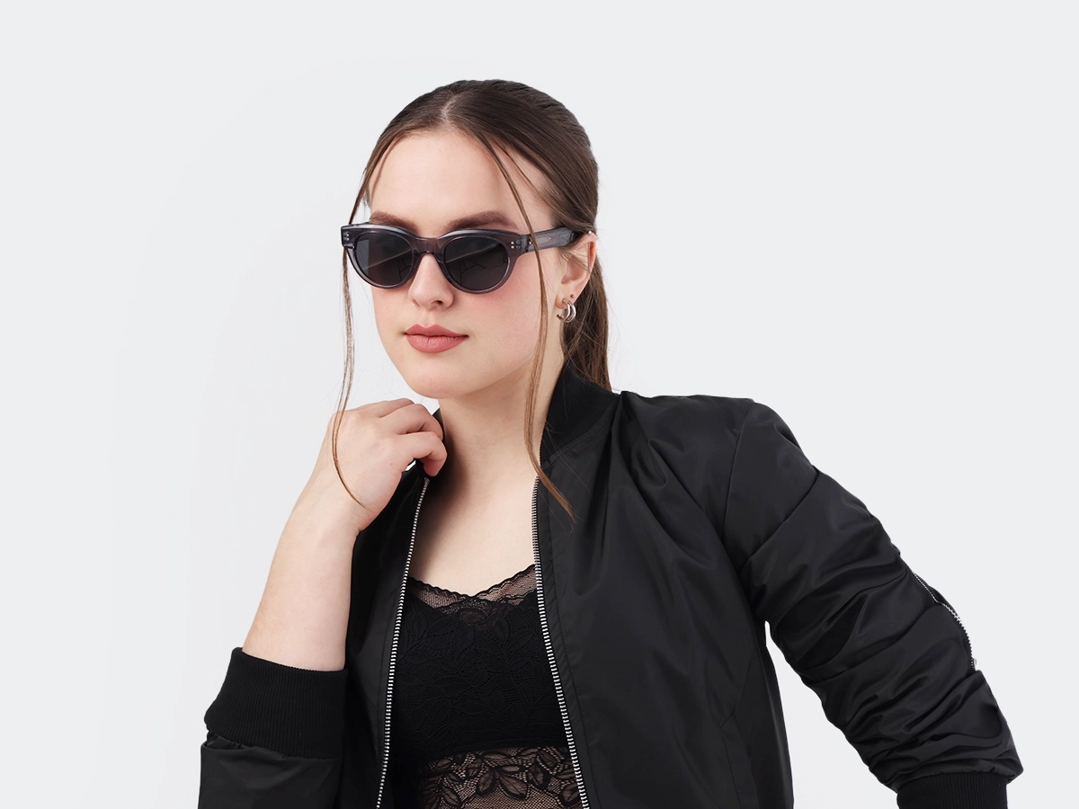 Women Model View