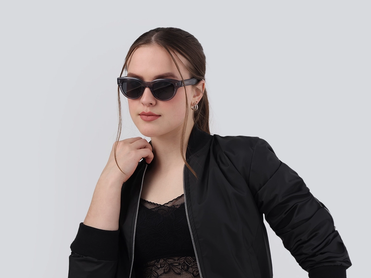 Women Model View
