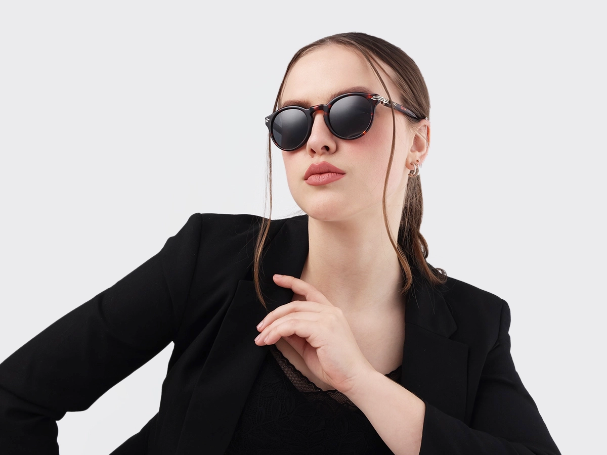 Women Model View