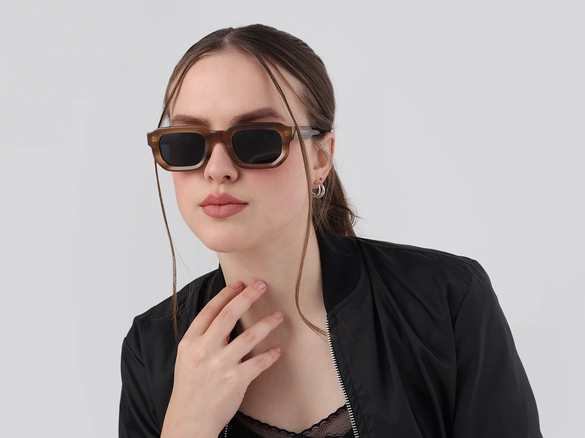 Women Model View