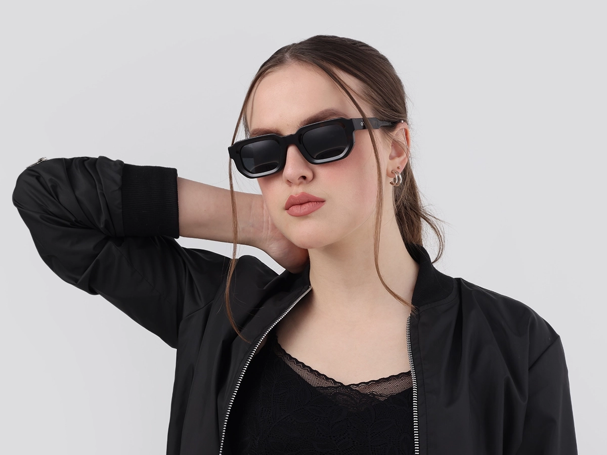 Women Model View