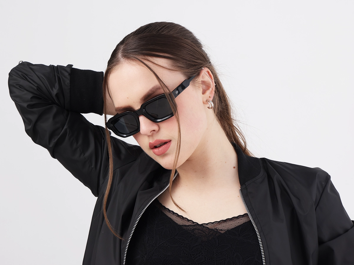 Women Model View