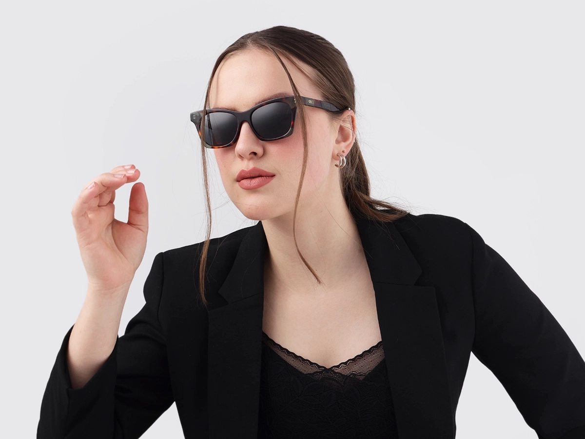 Crystal Tortoise & Green Square Cat-Eye Sunglasses 1