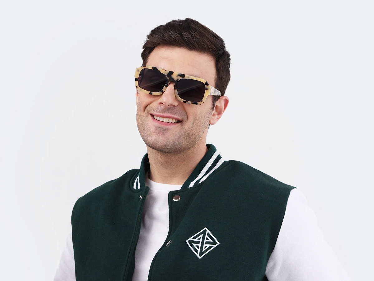 Beige Tortoise Flat Top Pilot Sunglasses 1