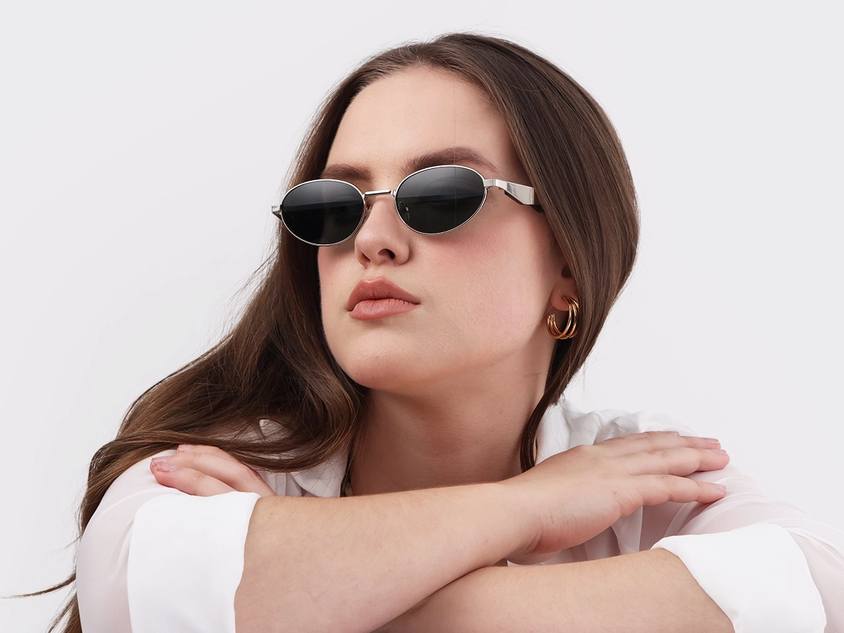 Oval keyhole Sunglasses With Green Tint-1