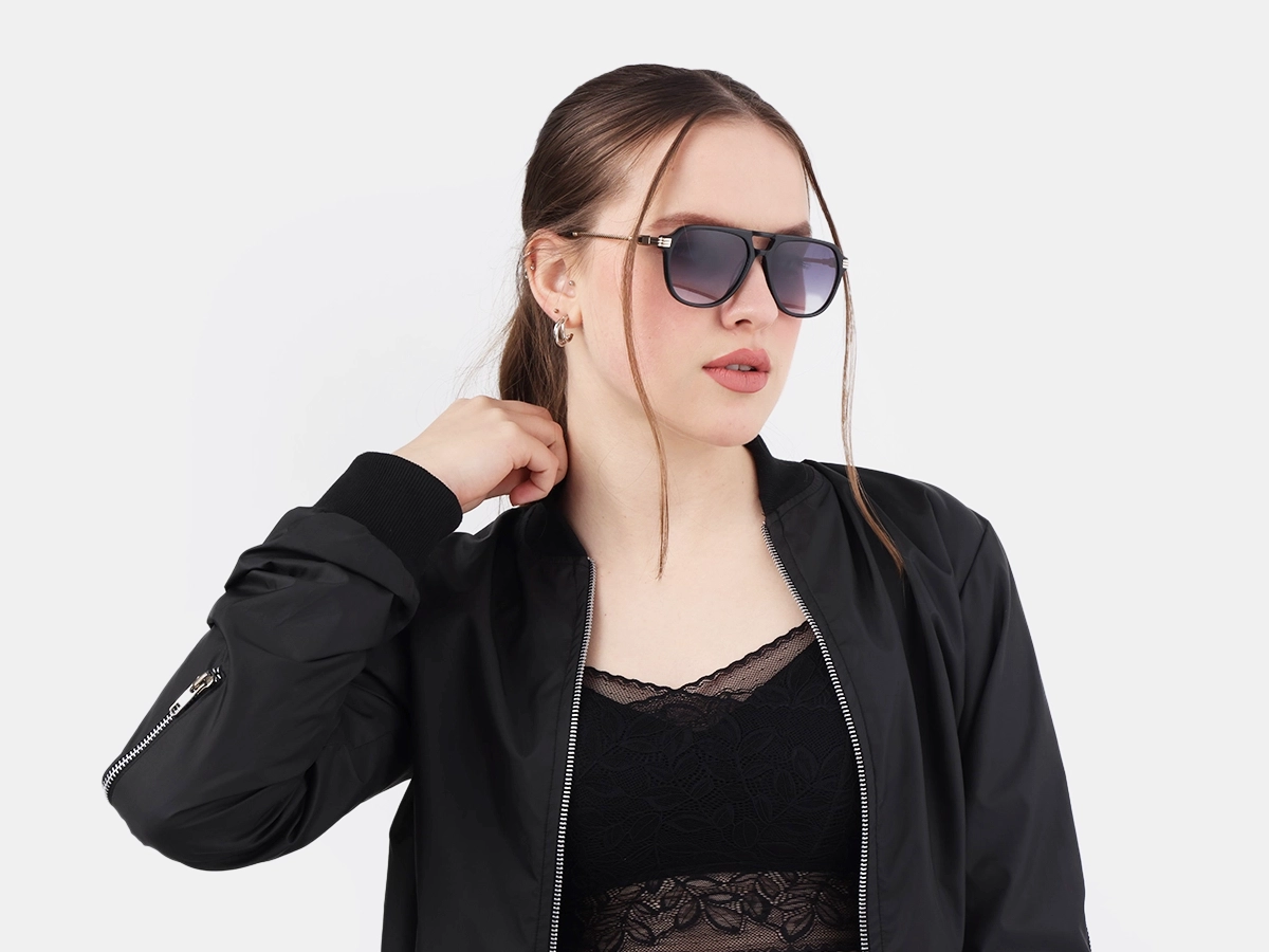 Women Model View