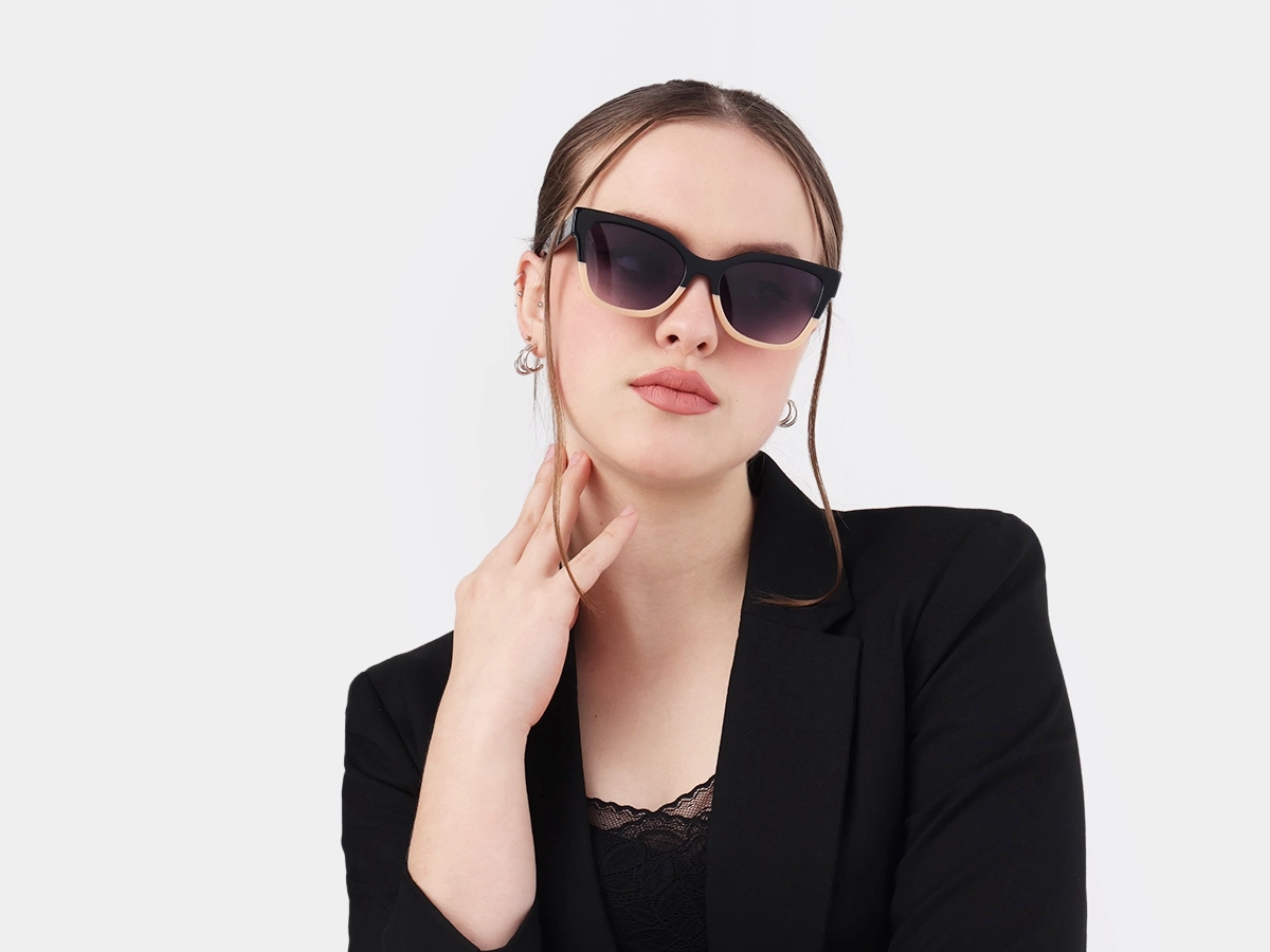 Women Model View