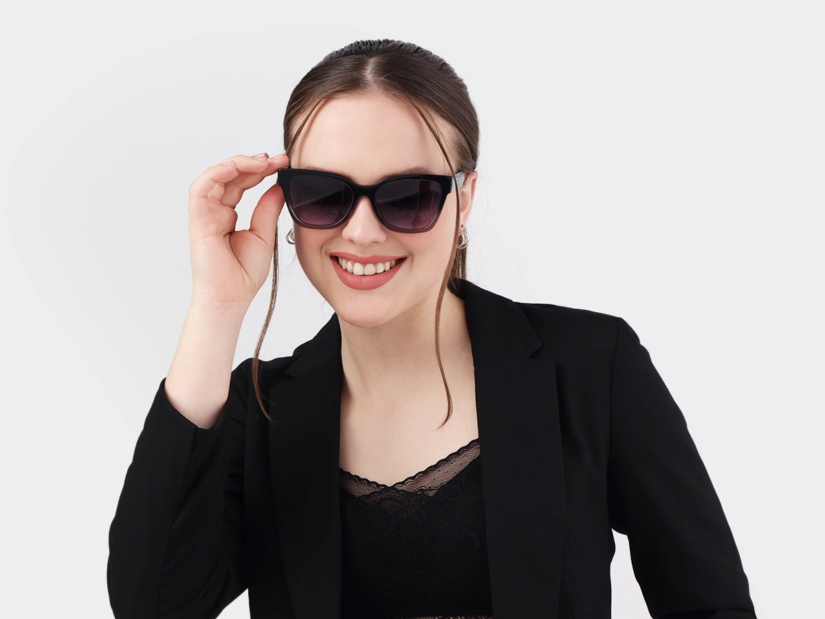 Women Model View
