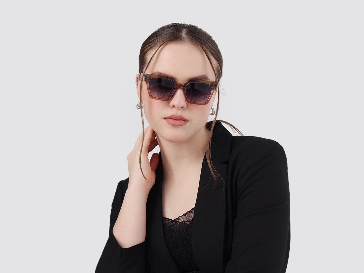 Women Model View