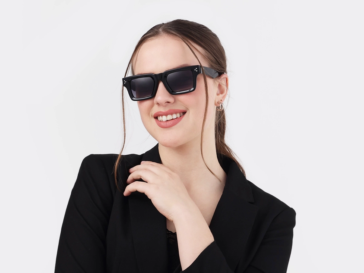 Women Model View