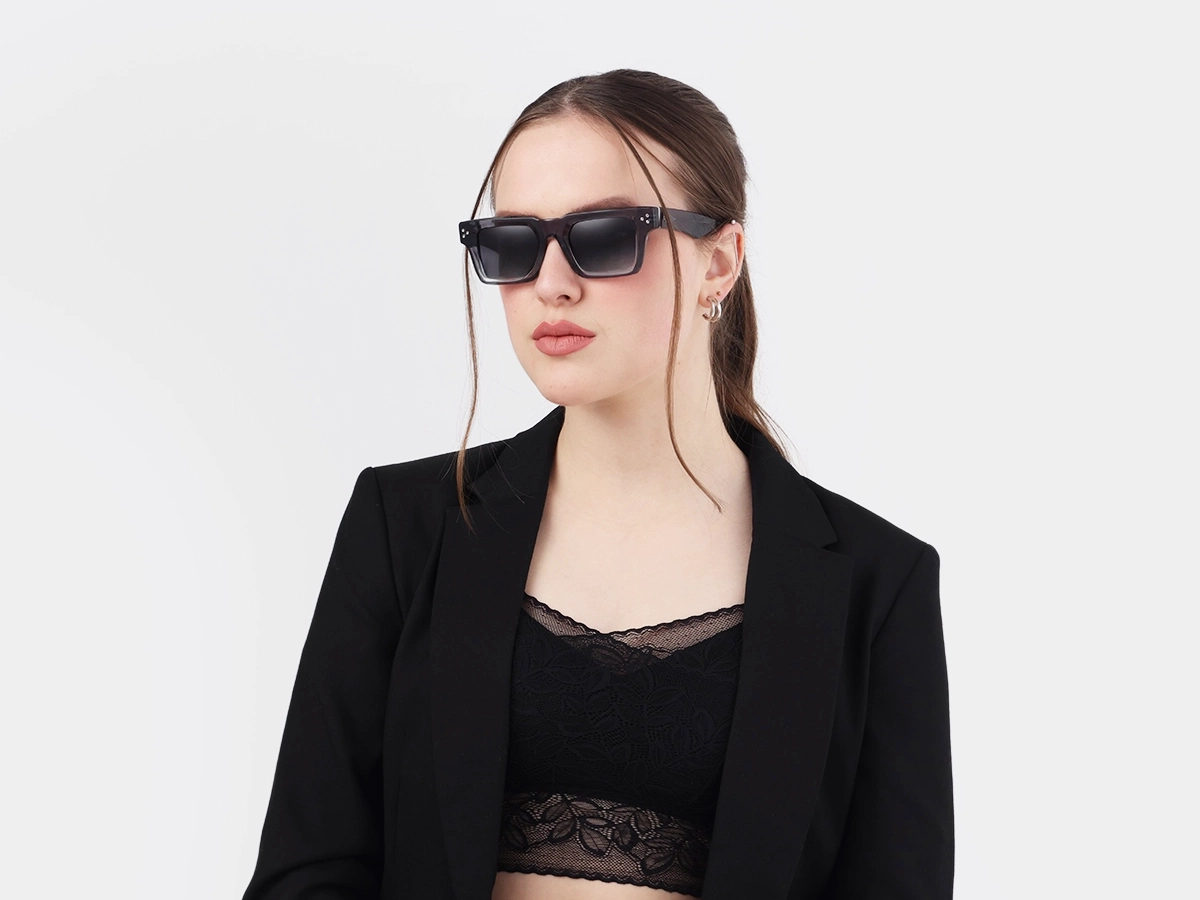 Women Model View