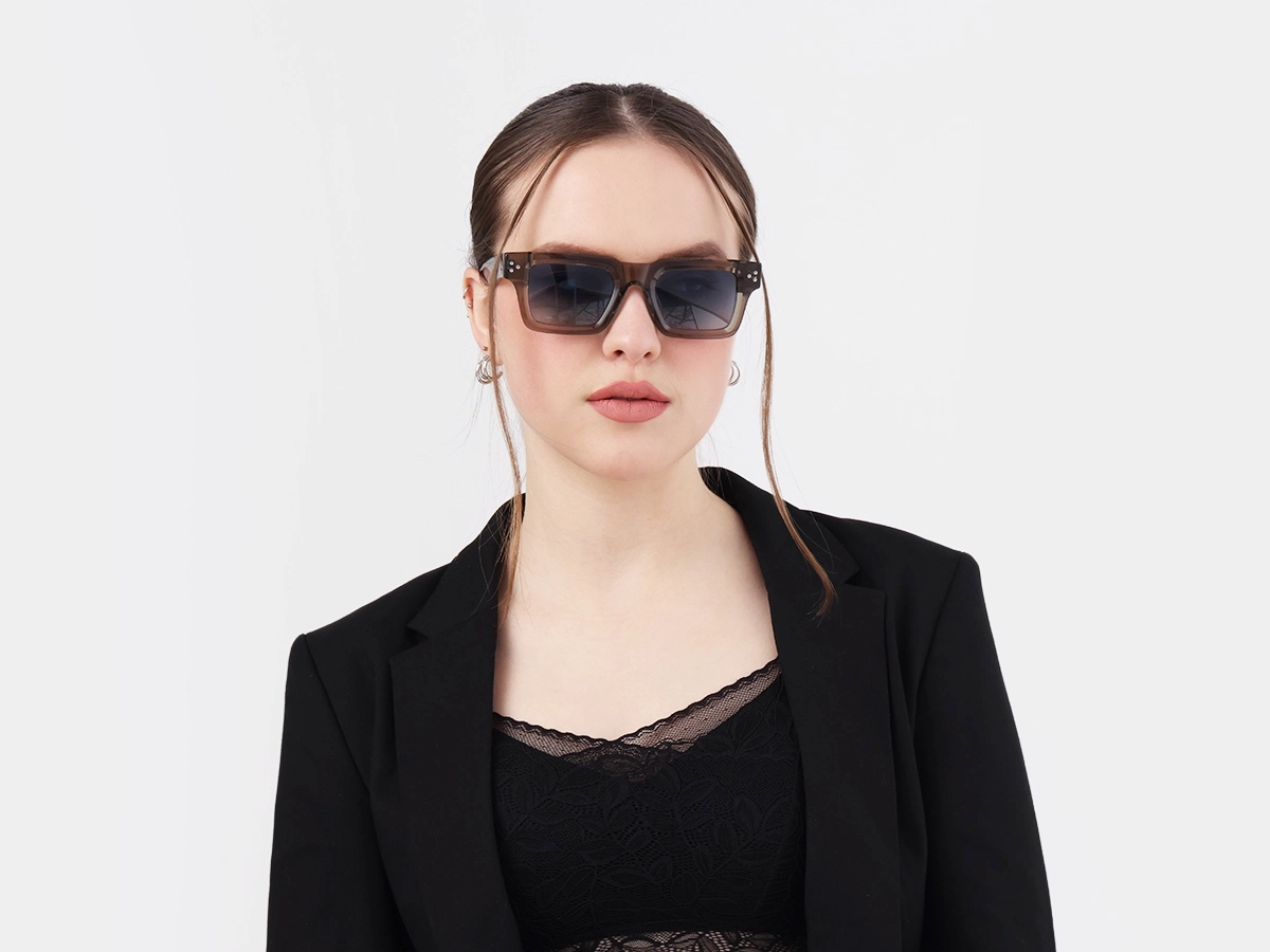 Women Model View