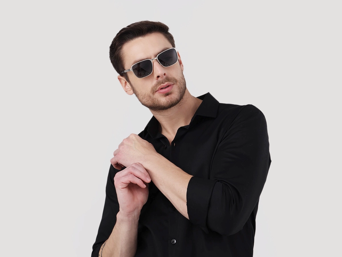 Matte Silver Metal Full-Rim Sunglasses With Nose Pads  1