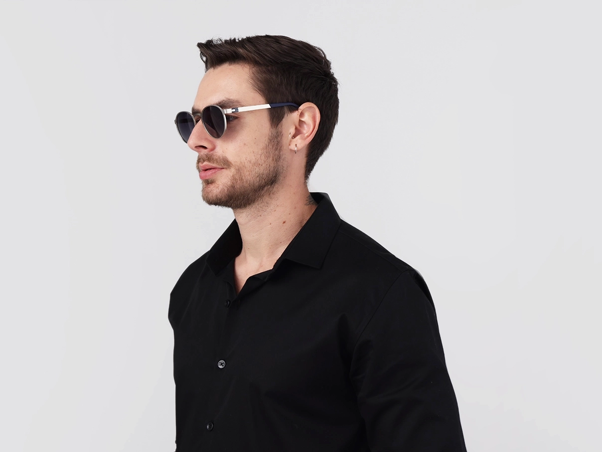 Matte Silver Keyhole Bridge Round Frame Sunglasses 1