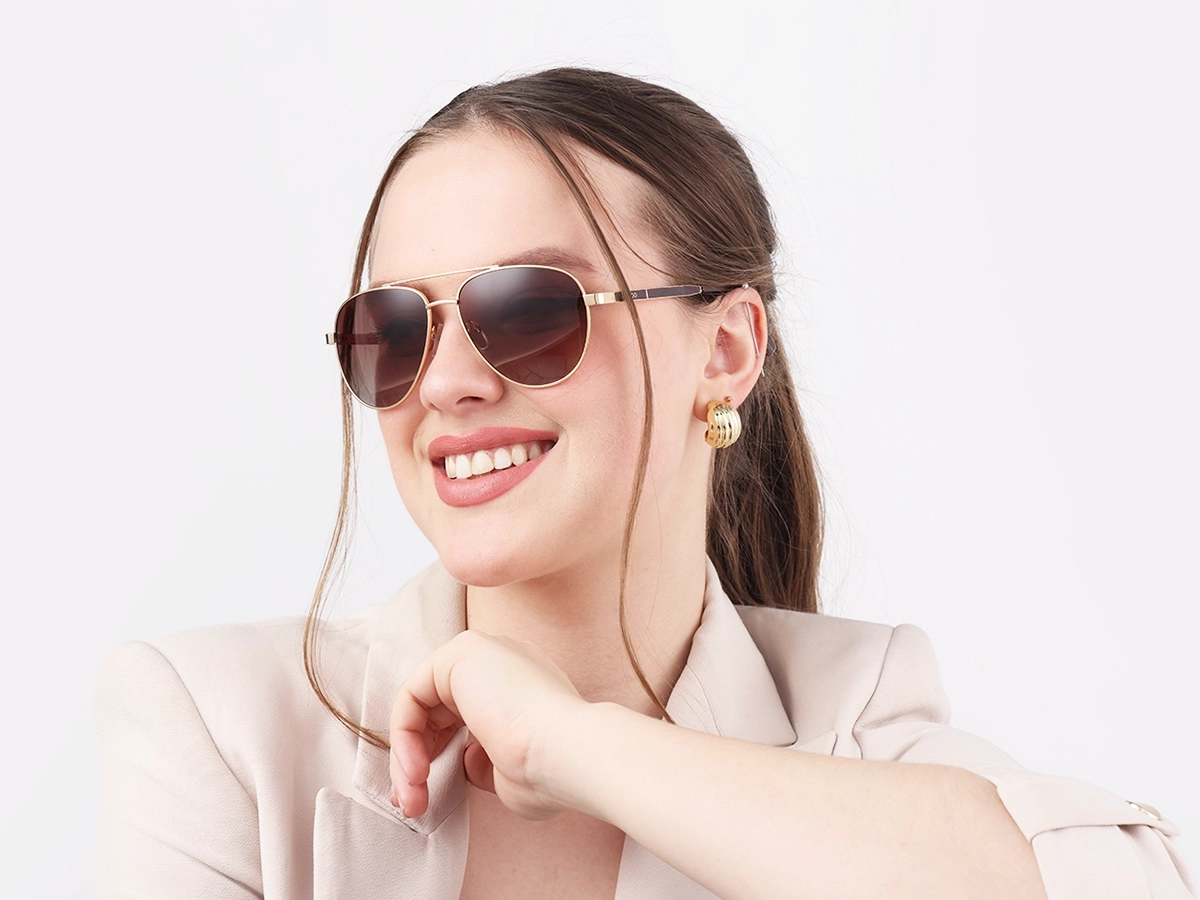 Gold Lightweight Full Rim Metal Sunglasses 1