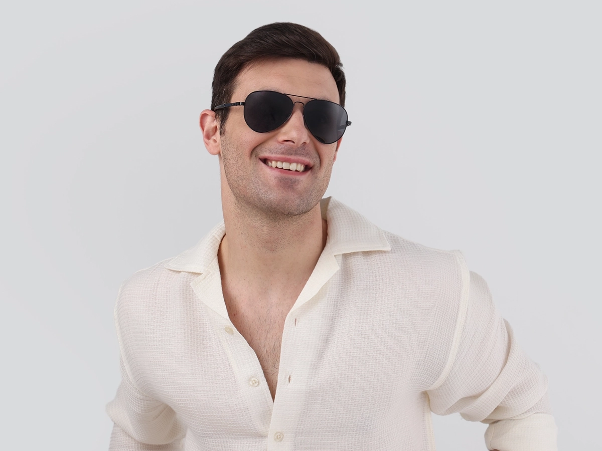 Black Lightweight Metal Pilot Sunglasses 1