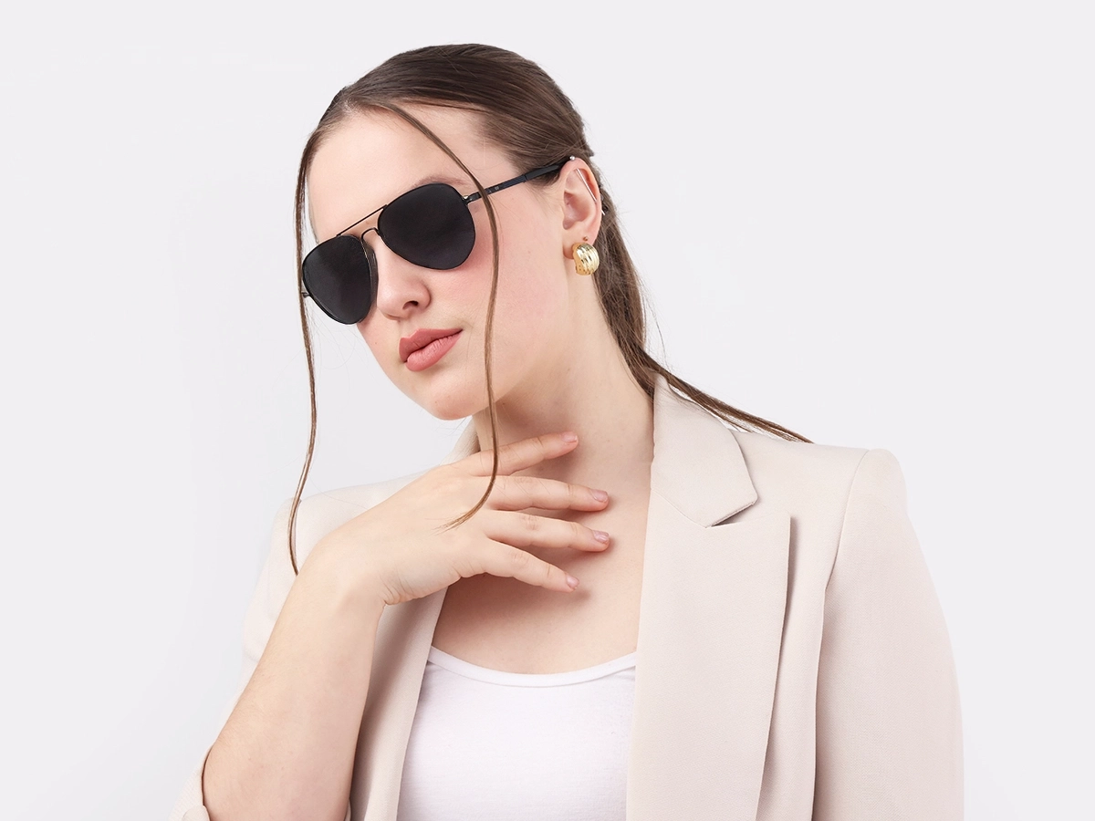 Black Lightweight Metal Pilot Sunglasses 1