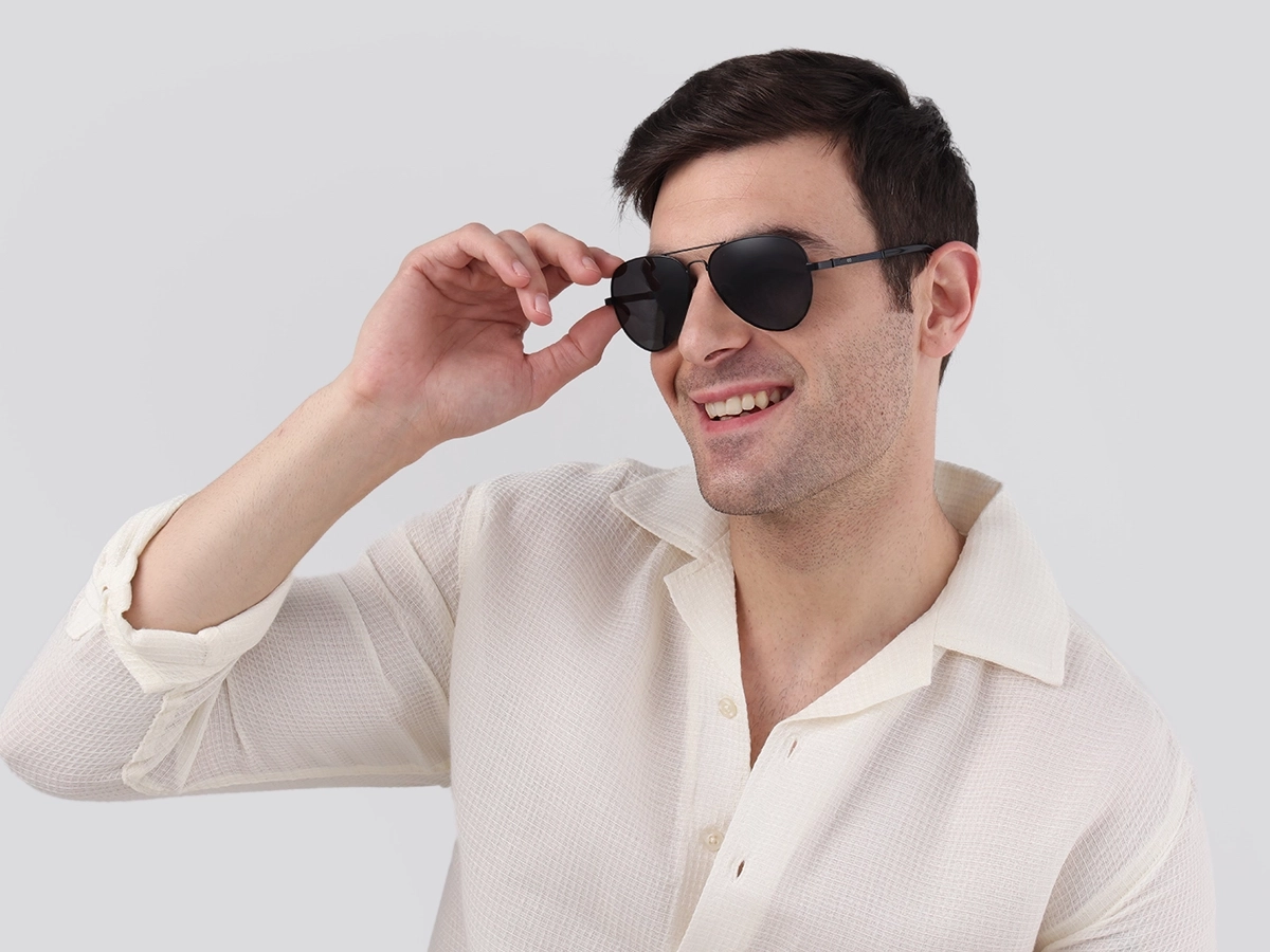 Black Lightweight Metal Pilot Sunglasses 1