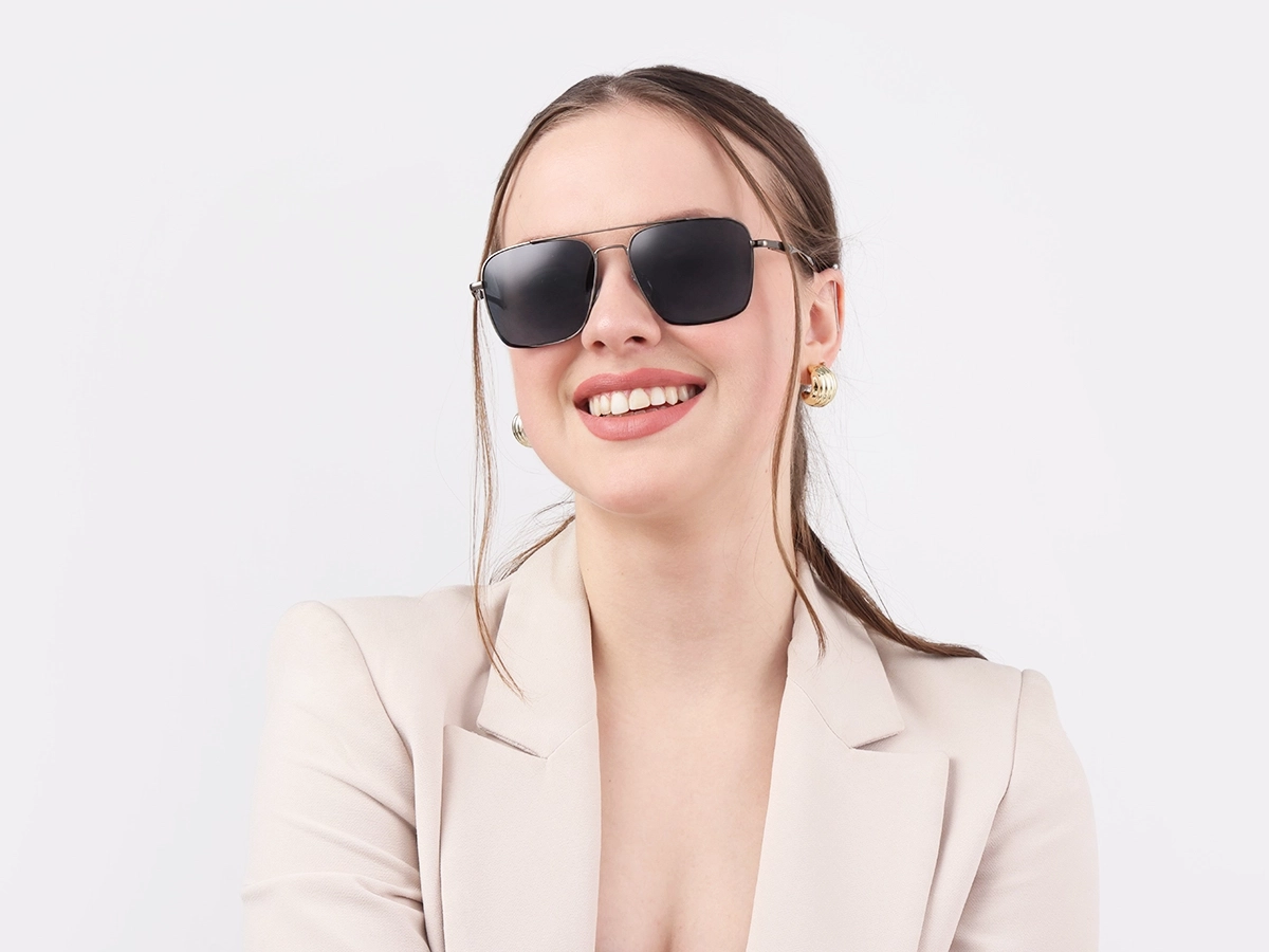 Black Metal Double Bridge Pilot Sunglasses 1