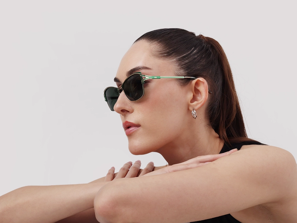 Women Model View
