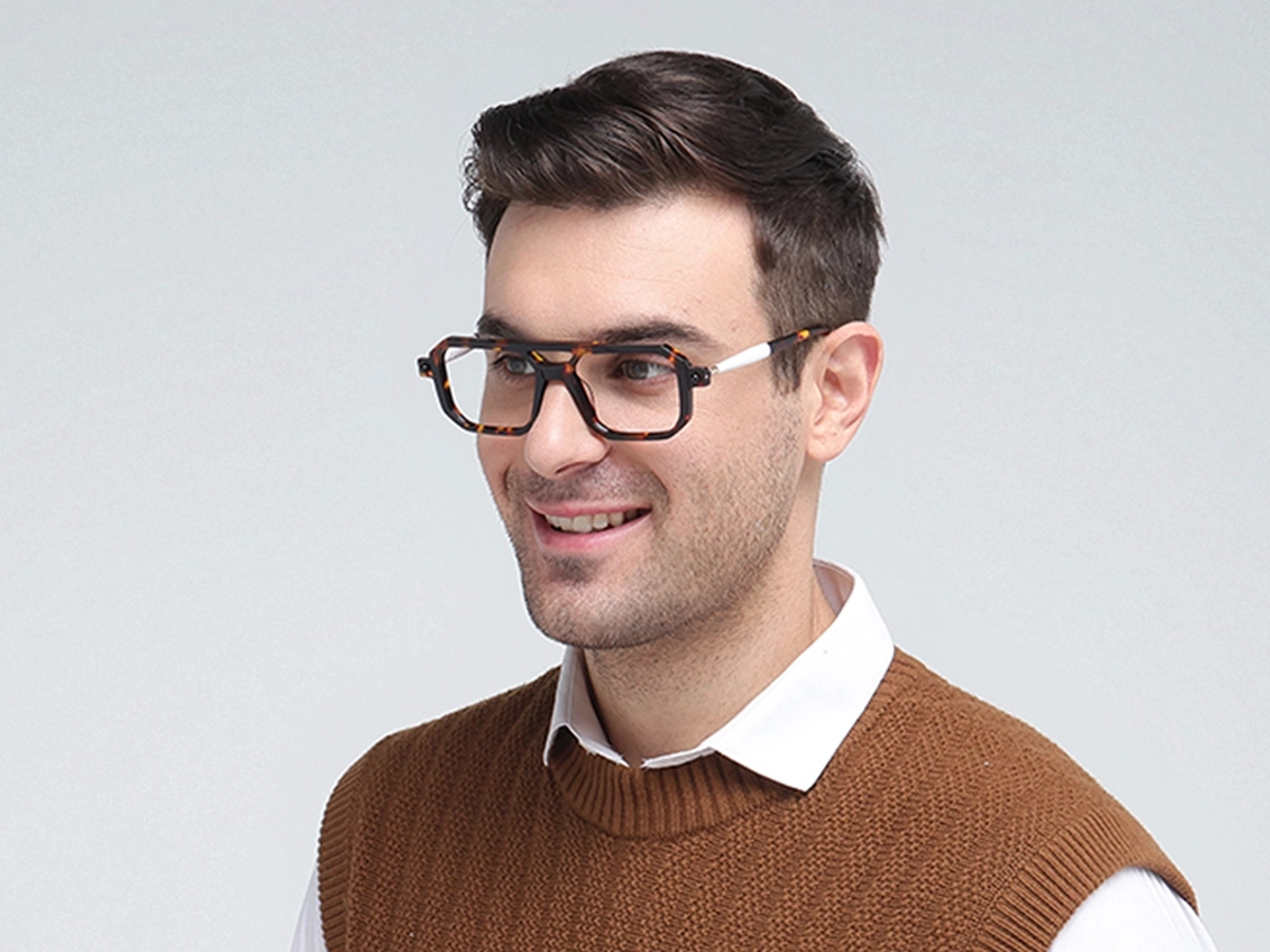 Rectangular Tortoise Glasses 1