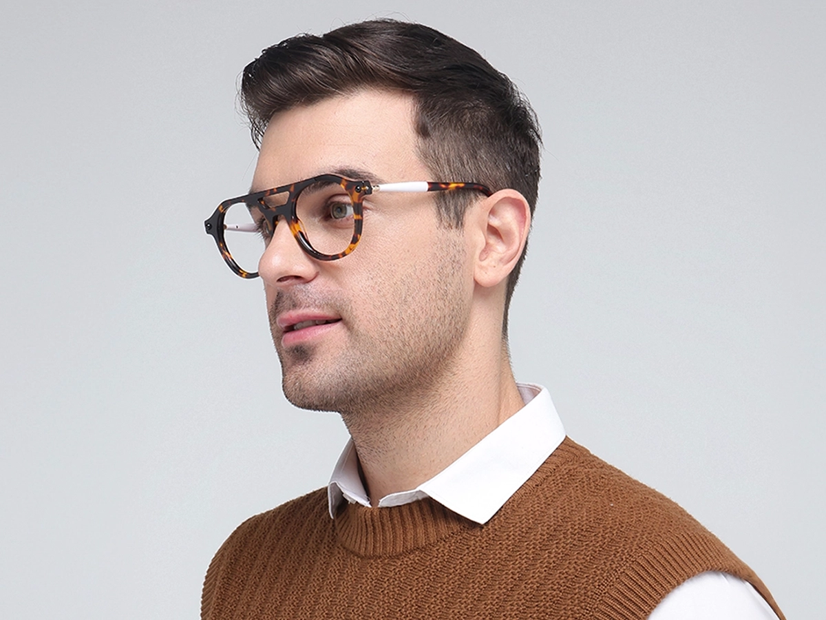 Round Tortoise Shell Reading Glasses 1