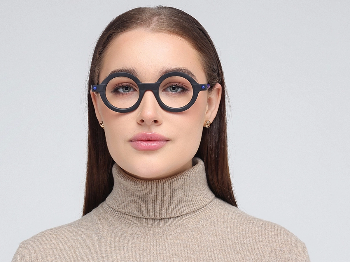 Women Model View