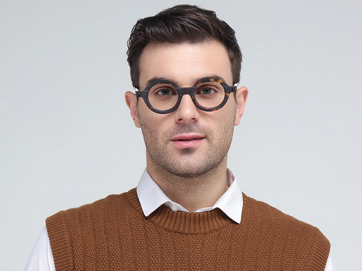 Dark Tortoise shell Glasses 1
