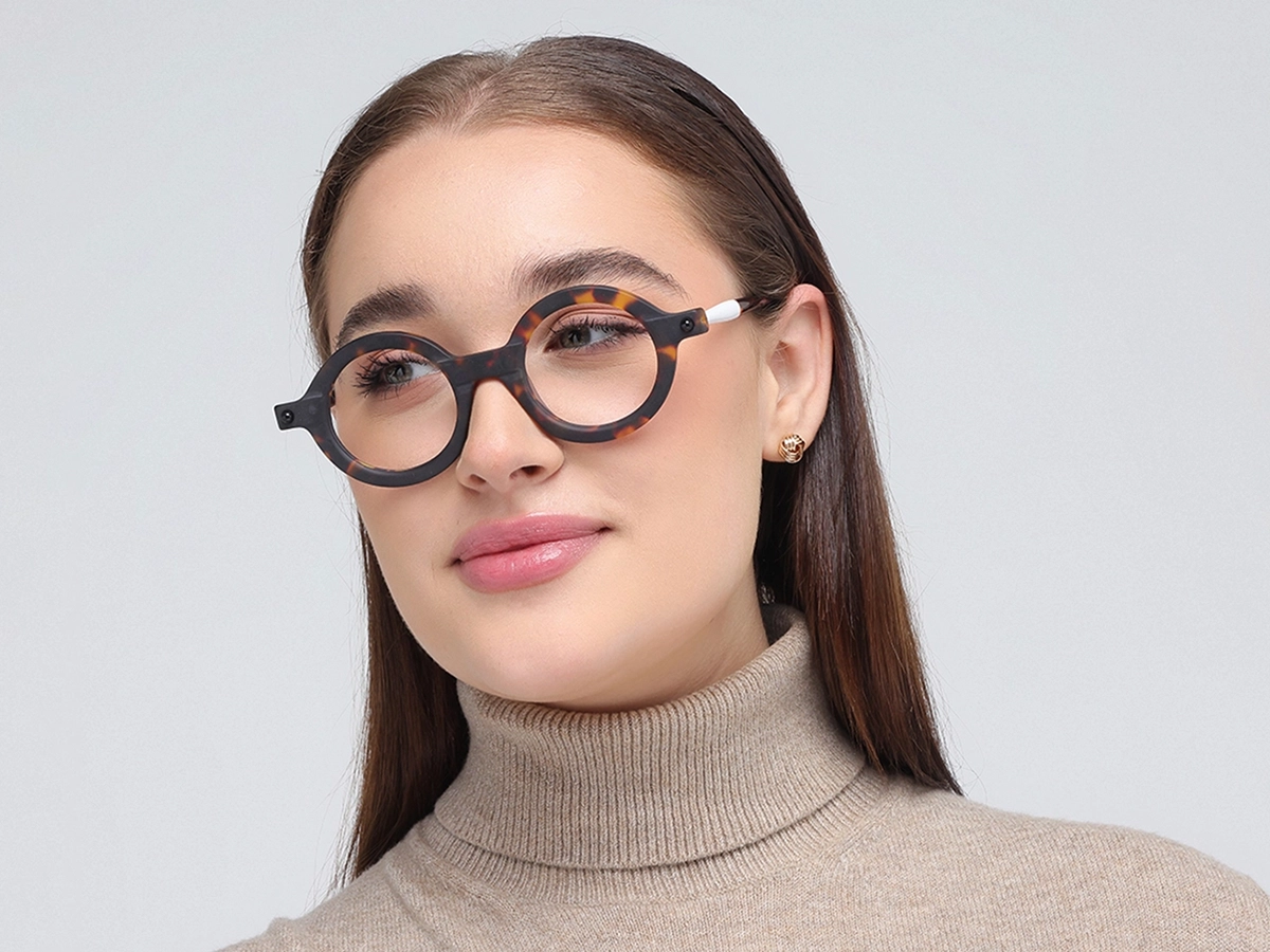 Dark Tortoise shell Glasses 1