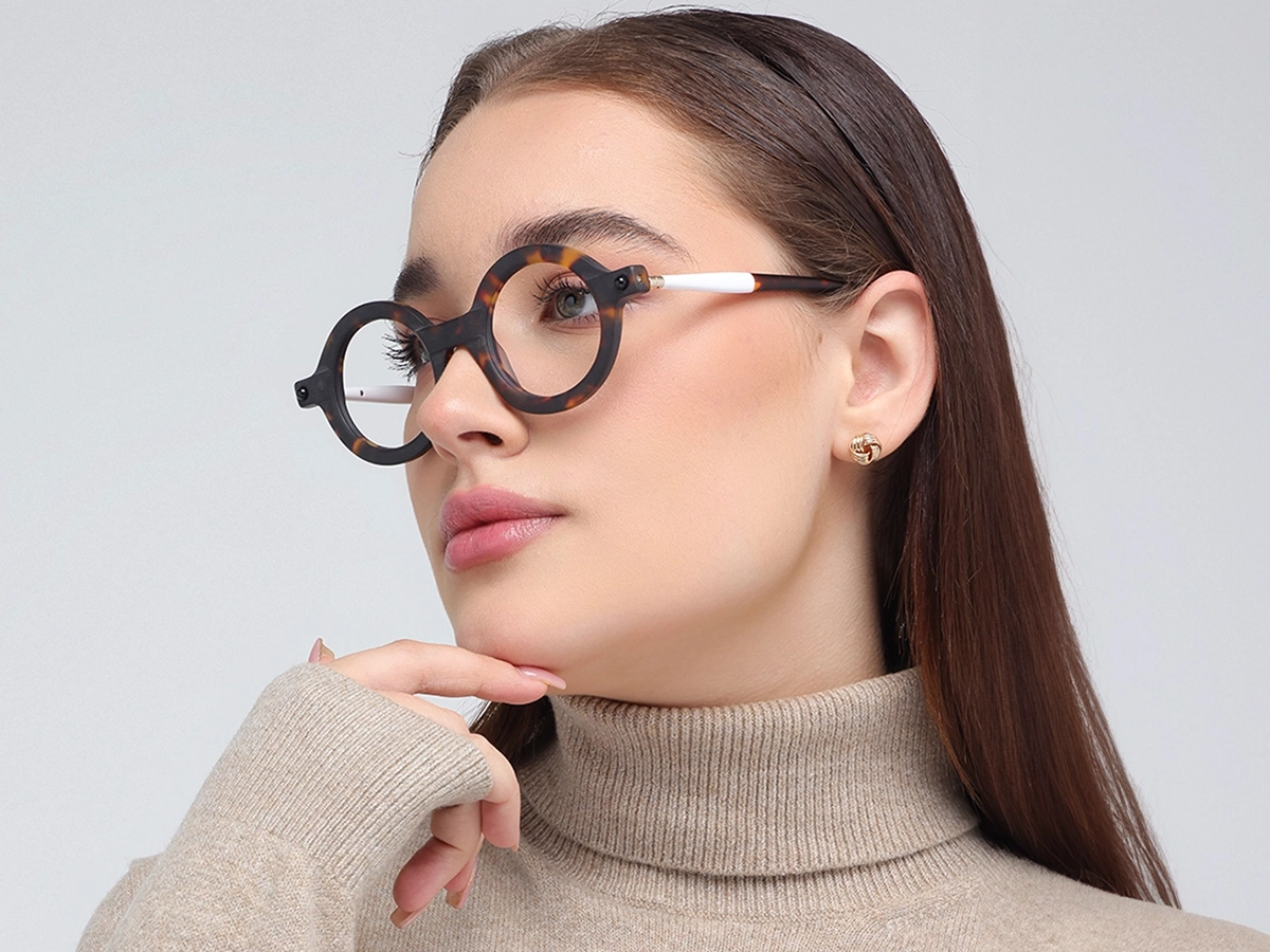 Dark Tortoise shell Glasses 1