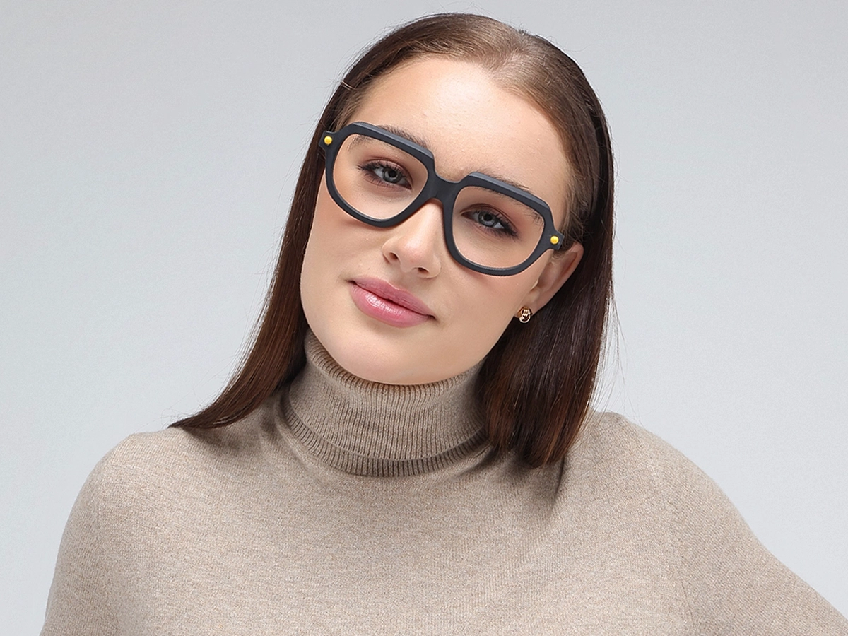 Women Model View