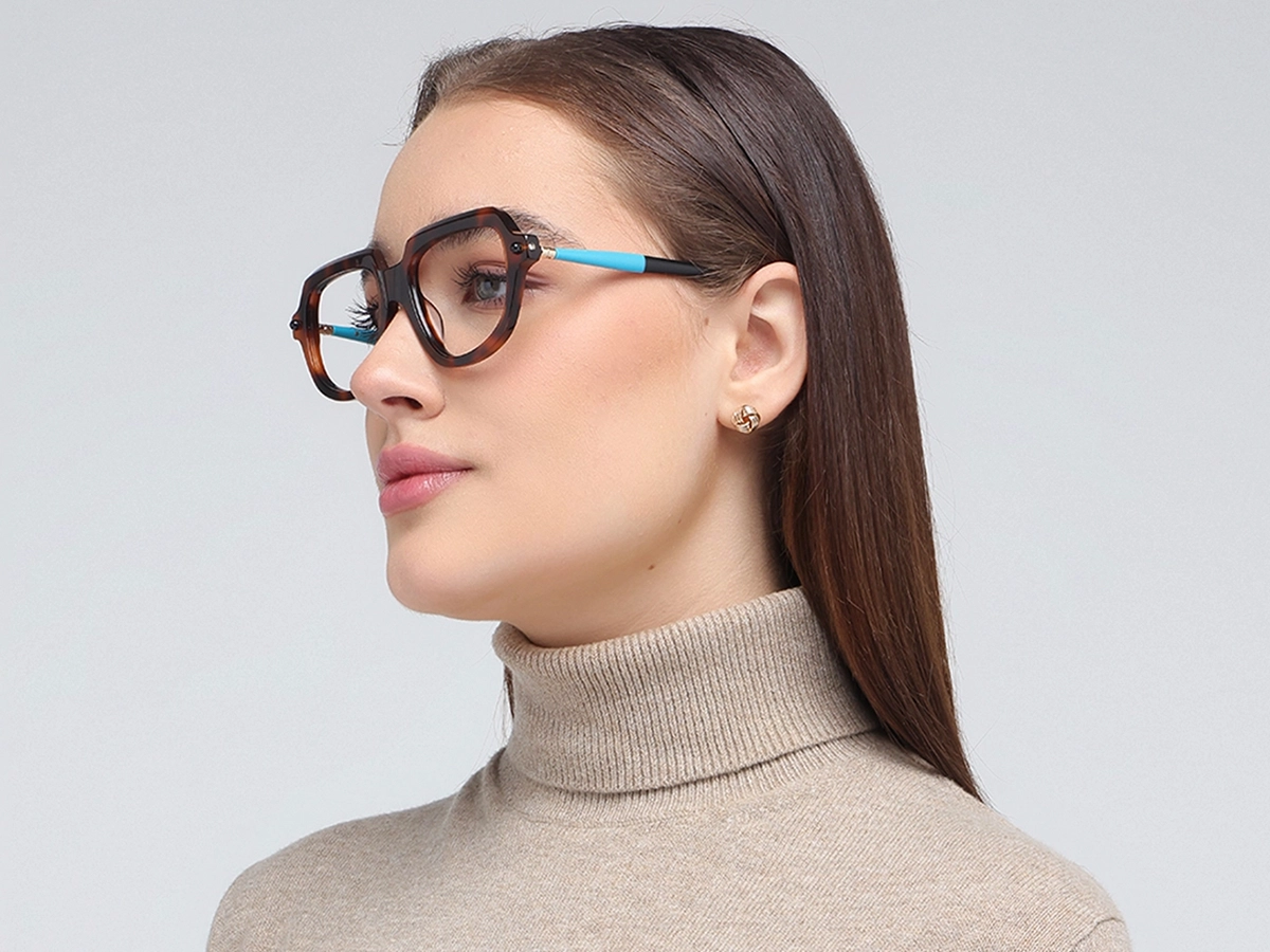 Gold And Tortoise Shell Glasses 1