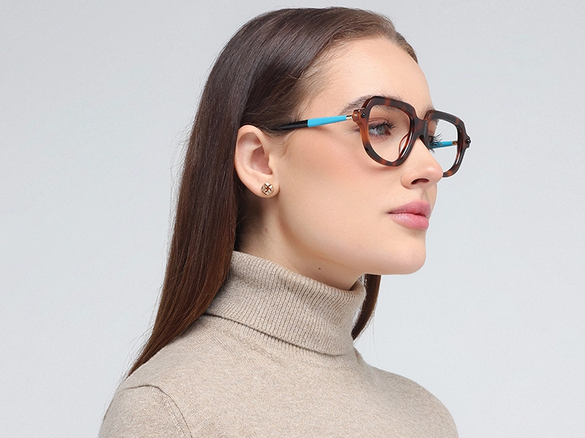 Gold And Tortoise Shell Glasses 1