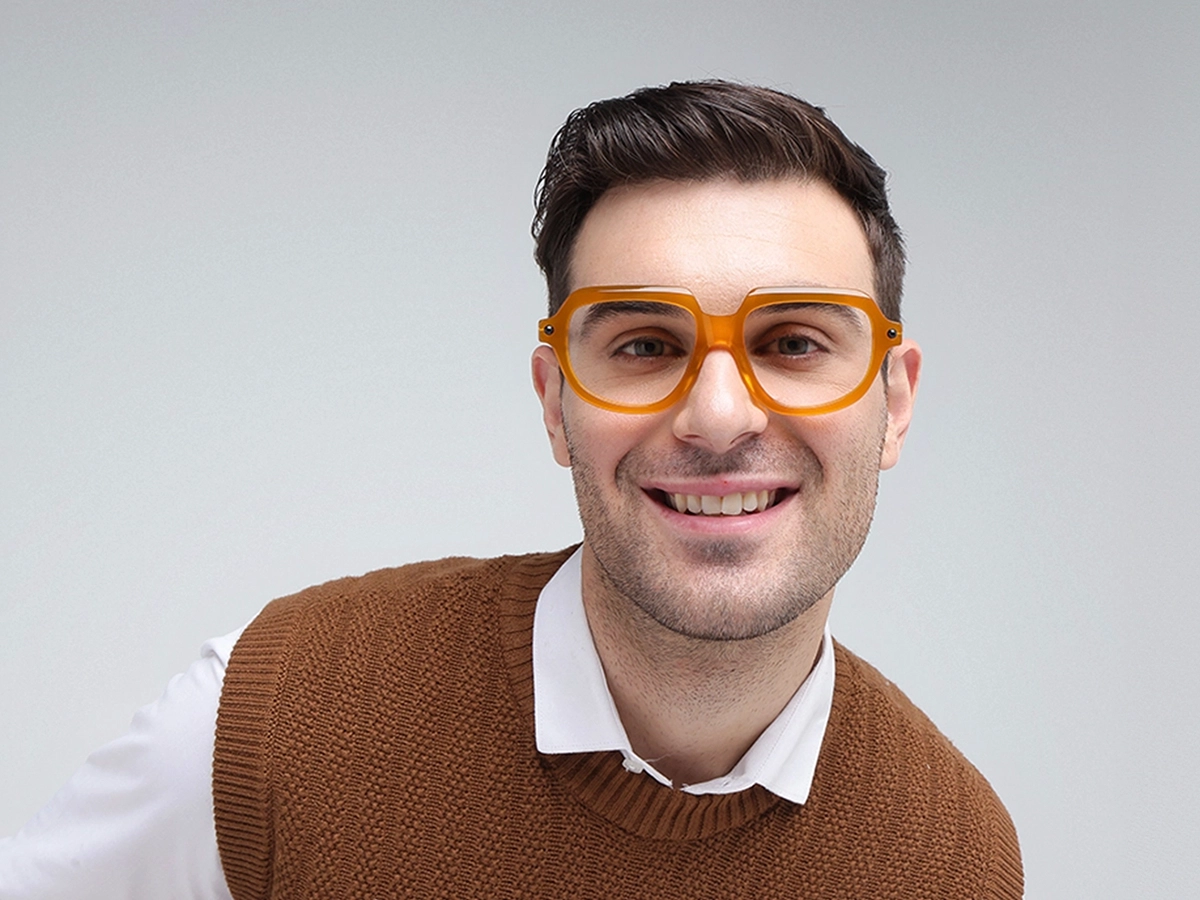 Gold Oversized Glasses 1