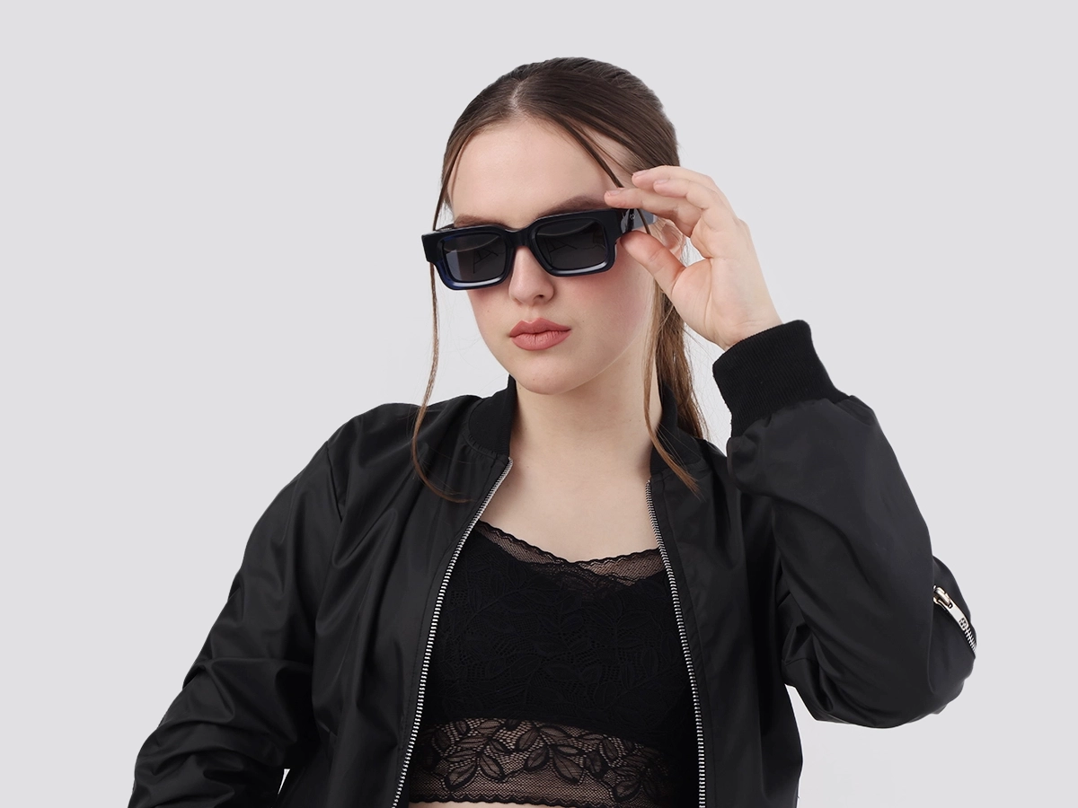 Women Model View