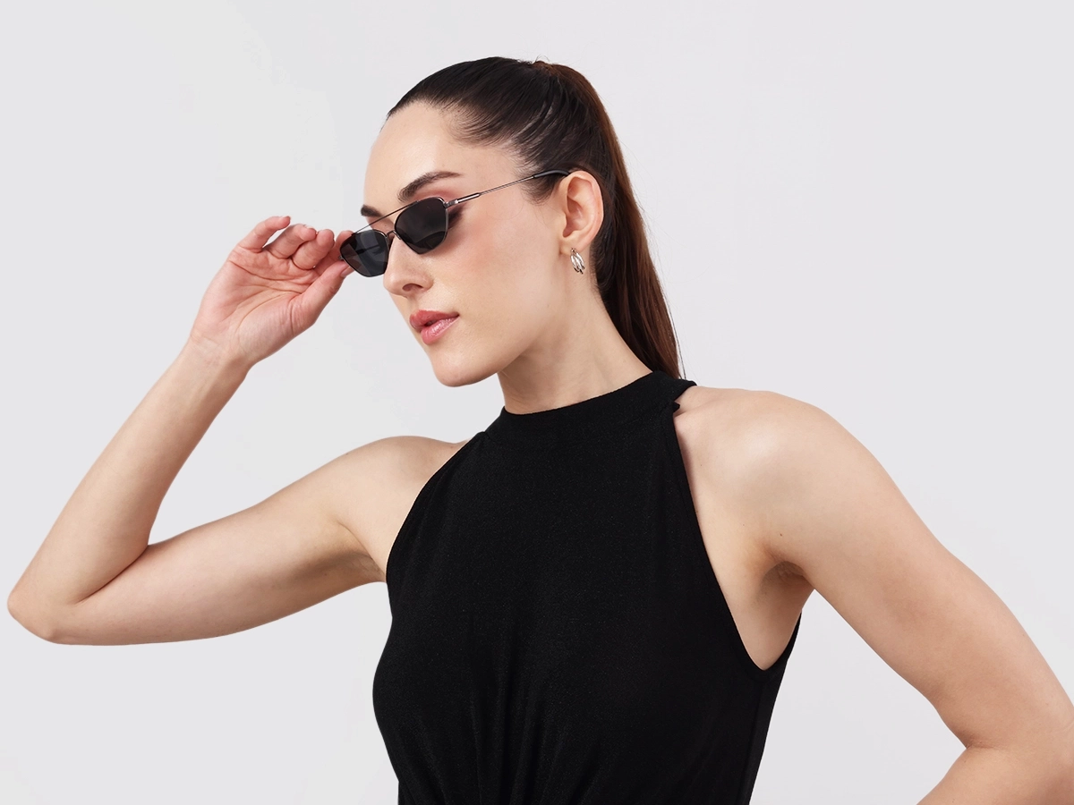 Gold Rectangle Geometric Full-Rim Sunglasses  1