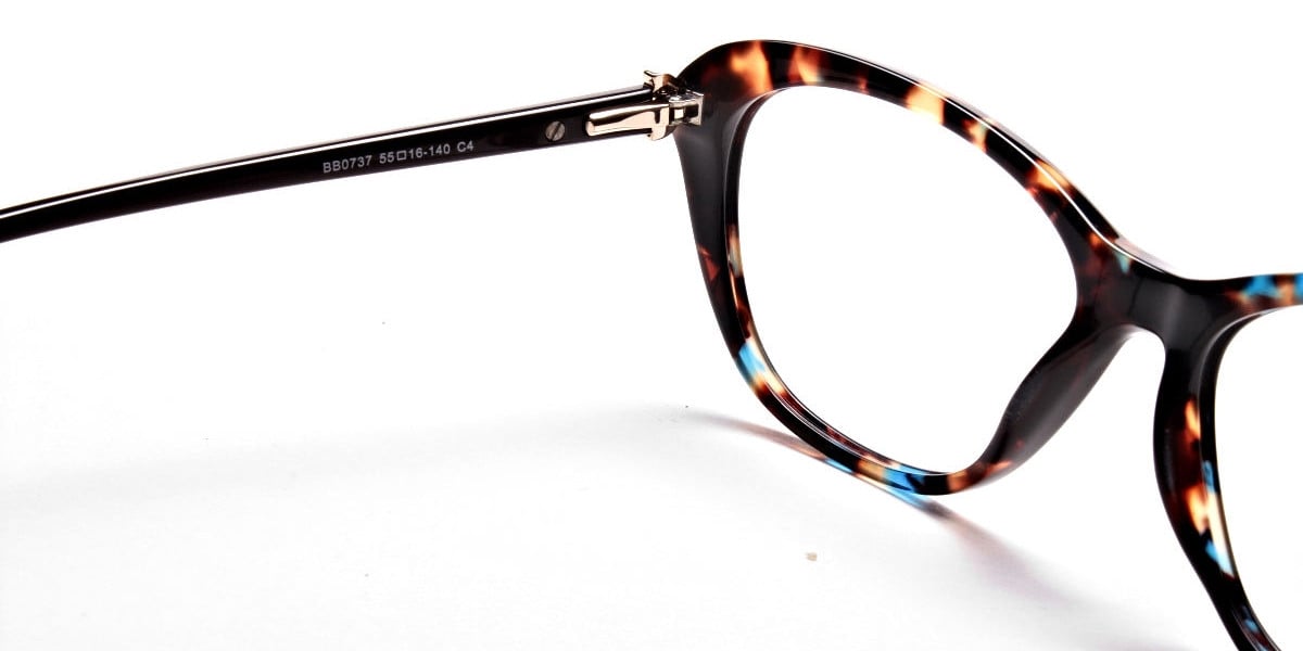 Cat Eye Glasses with Tortoiseshell Colour Textures