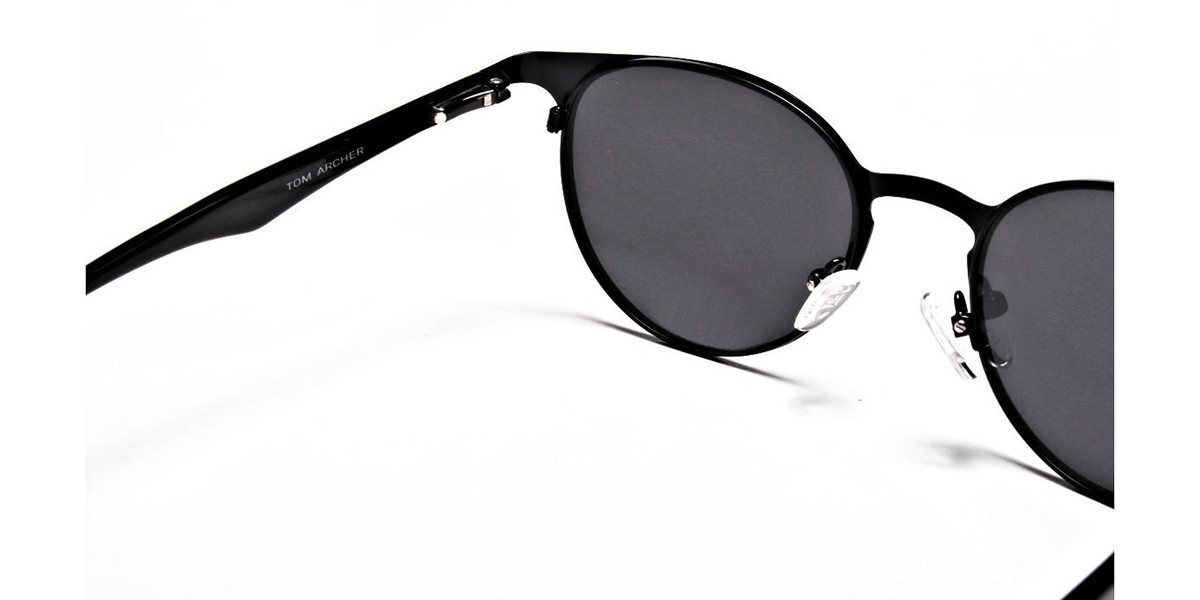 Black Retro Round Sunglasses - 2