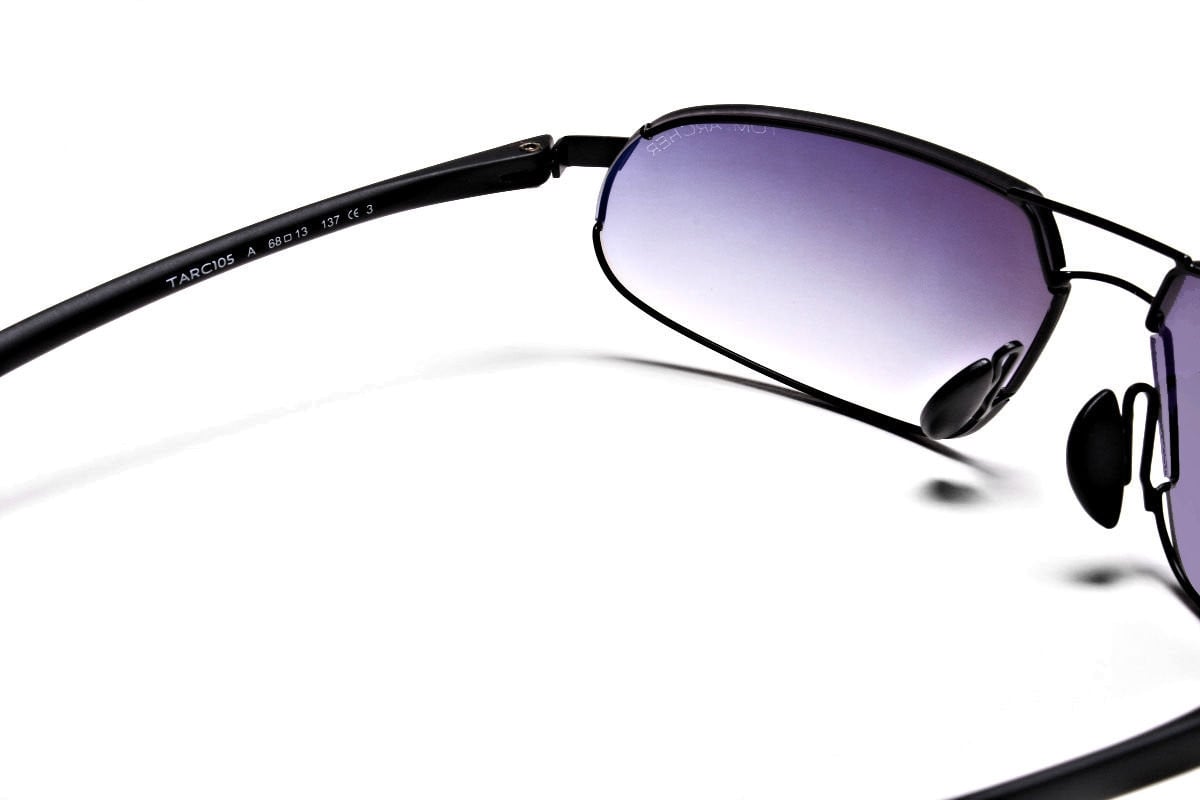 Sunglasses with Sporty Elements