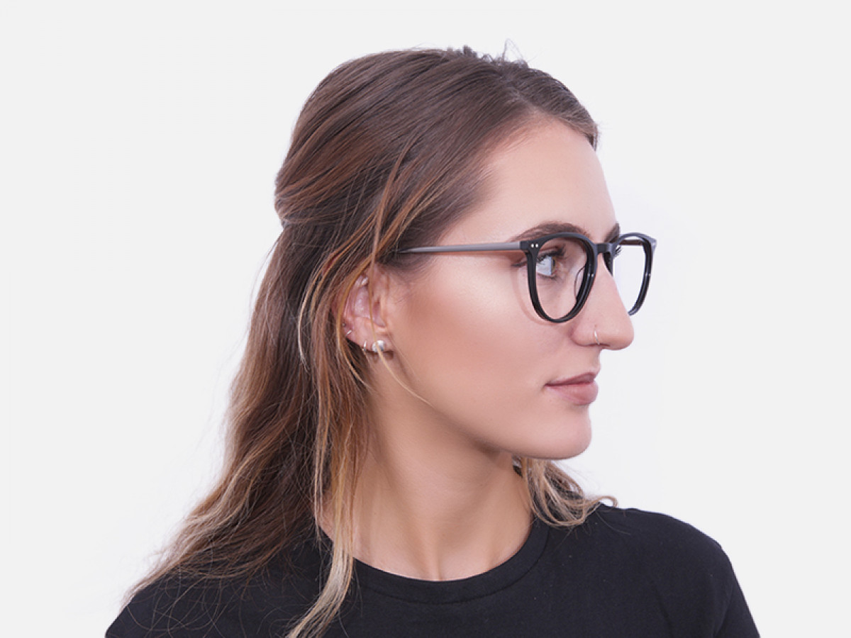 Glossy Black Round Glasses with Slim Arms