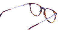 Neutral Round Glasses in Tortoiseshell Colour