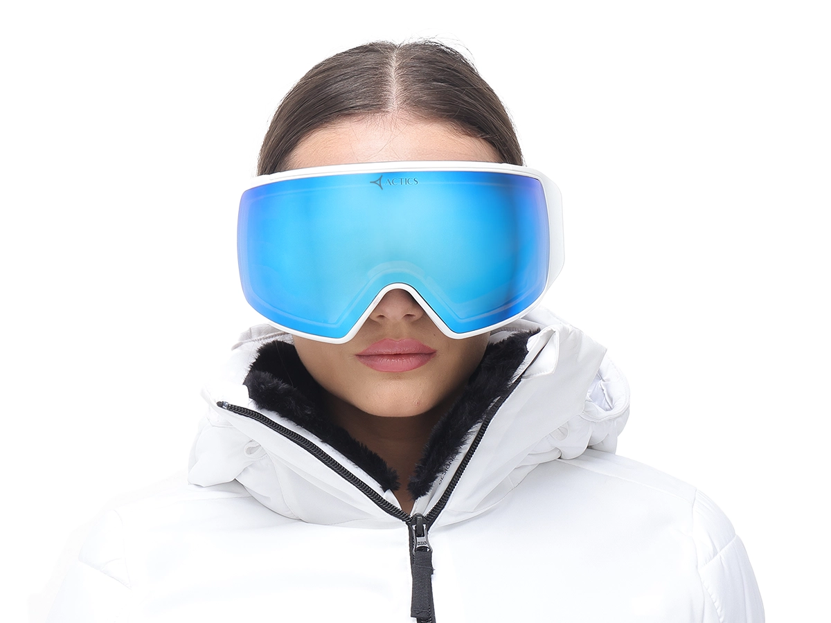 White Ski Goggles for Pro Skiers - 1