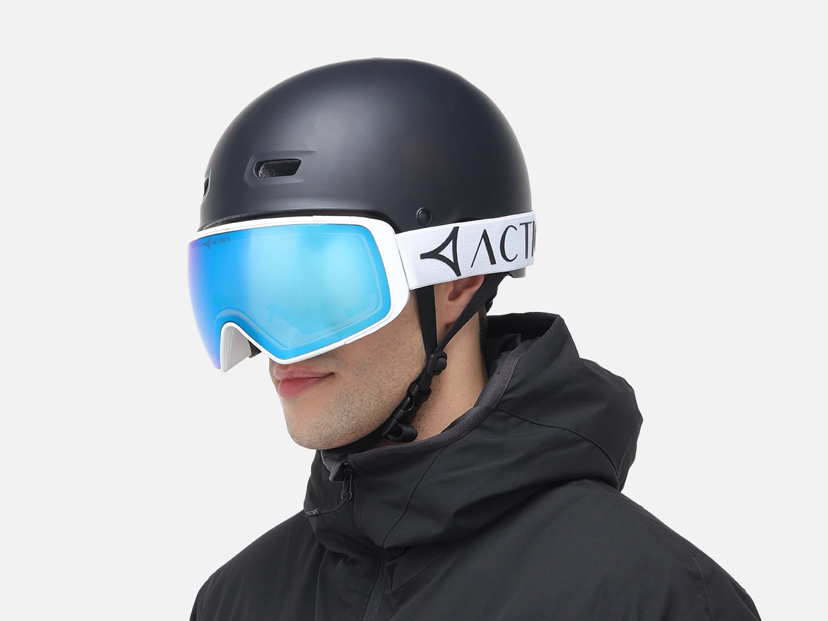 White Ski Goggles for Pro Skiers - 1