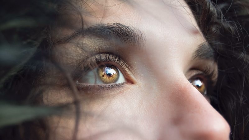 two pupils in one eye