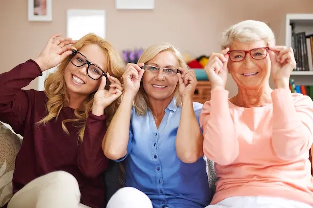 Image of a family wearing glasses 
