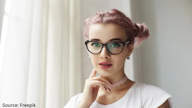 Lady wearing Cateye Glasses