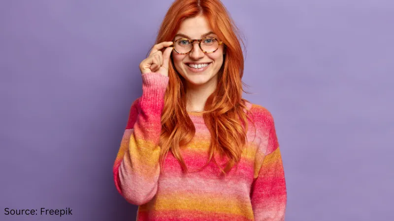 Lady wearing Tortoiseshell Glasses