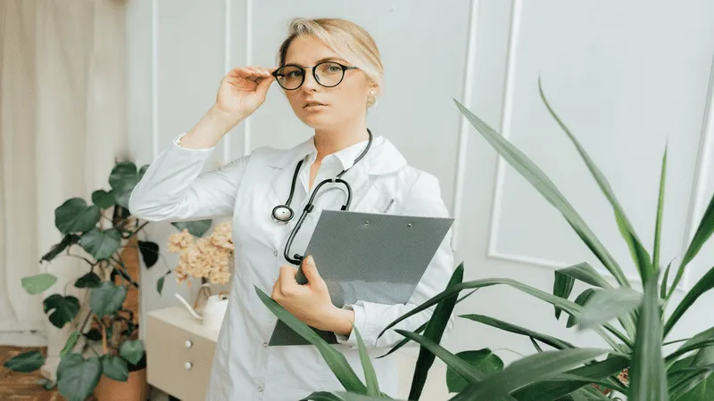 Image of
  woman wearing Glasses